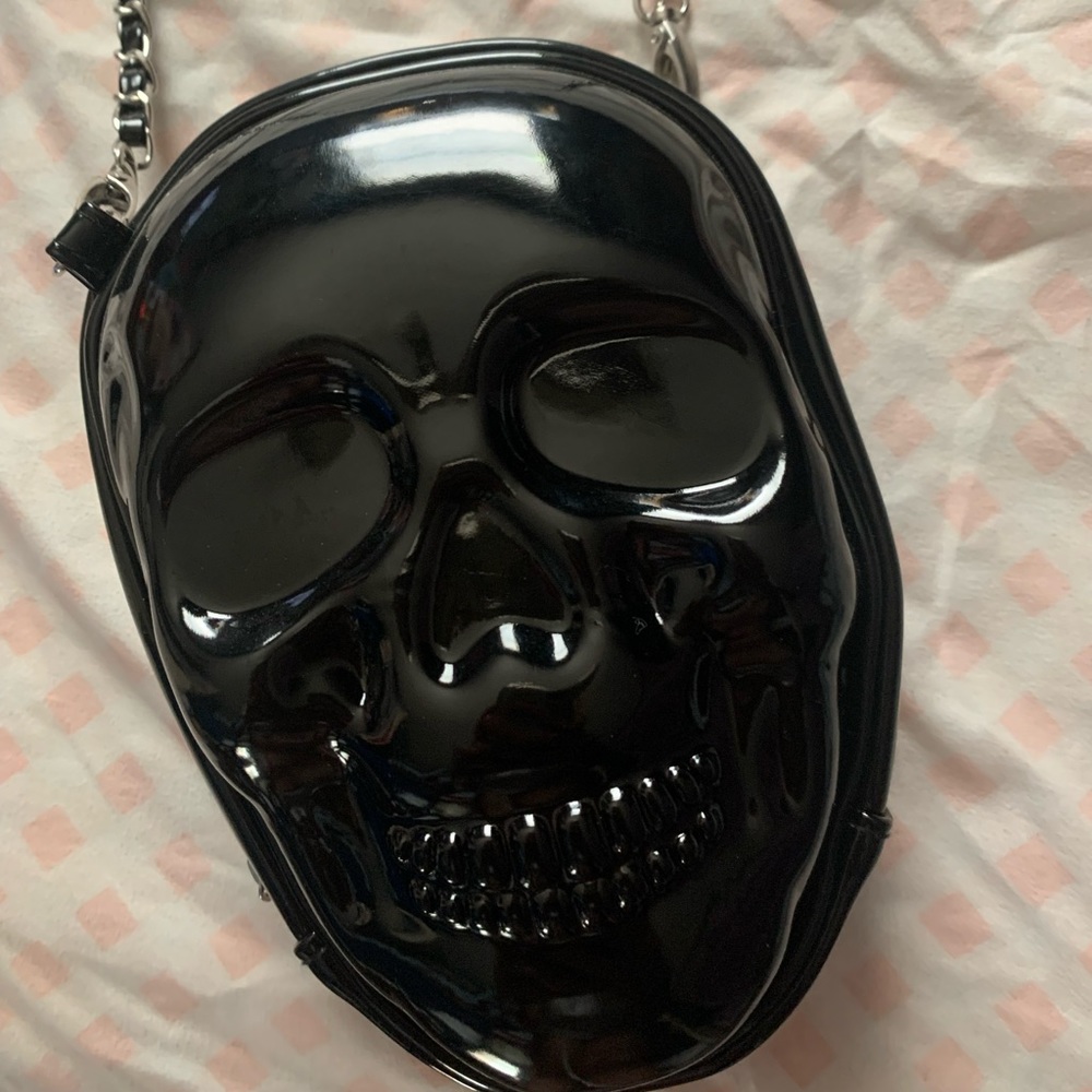 Skull purse